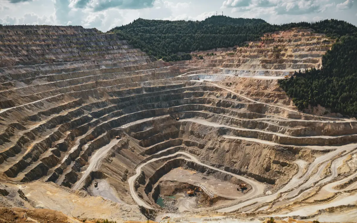 Mining & Resources